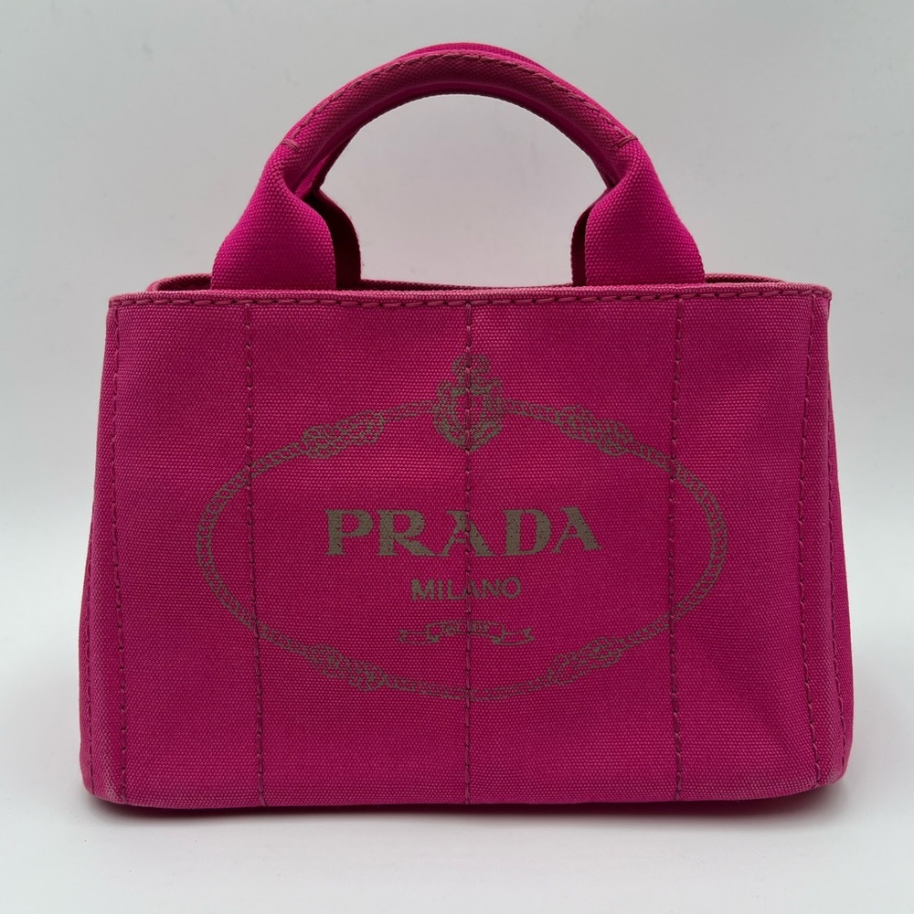 💗🌺Prada Canapa Handbag🌺💗